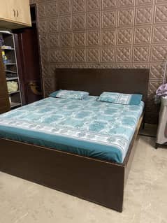 King size bed with mattress