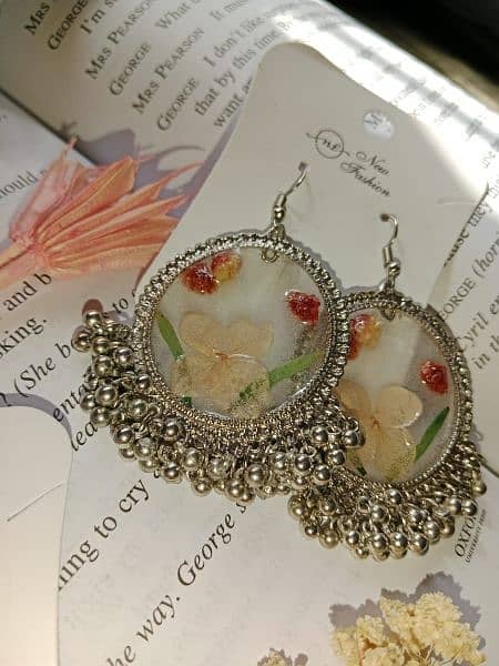 customize earrings 0