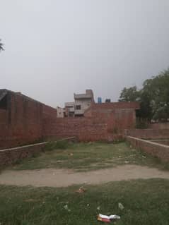 3 lakh 5000 Marla plot 03204617061/03014617061