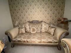 7 seater sofa with center table