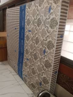 mattress king size only 2 months used.