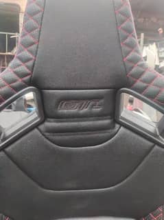 gt1 sport seat