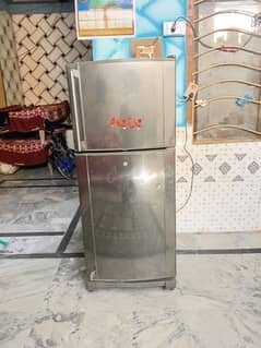 I am selling my refrigerator in good condition 03155663144