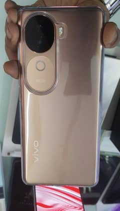 vivo v40e only 20 days use.
