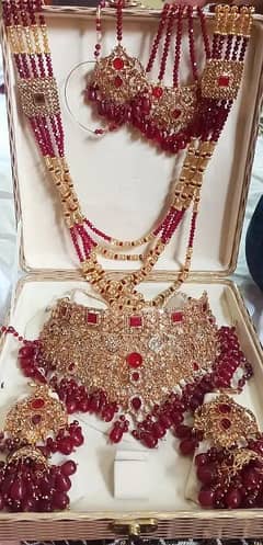 Bridal Lehnga / Barat Wedding jewelery/ Heavy Bridal Lehnga for sale