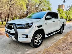 Rent A Car With Driver / Self Drive Car Rental Available Karachi