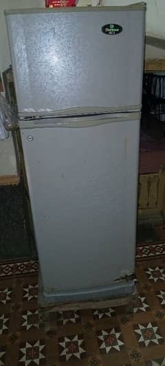 dawlence refrigerator medium size