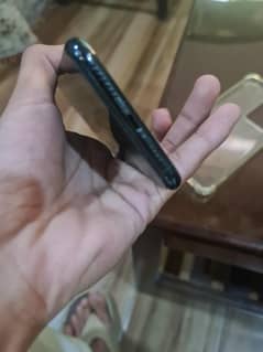 iPhone 11 Pro Max 64gb dual physical pta