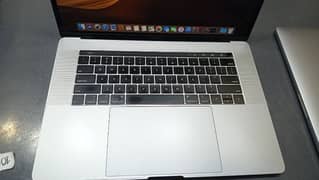 Apple Macbook pro 2018 core i9  15 inch display