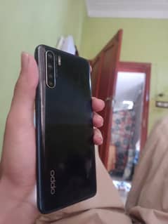 oppo f15 8/128 with complete box koi issu nhi 03212523997