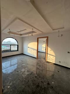 ONE BED SPACIOUS AND LUXURIOUS APARTMENT FOR SALE AT INVESTOR RATE