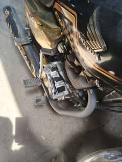 24 model self start 125