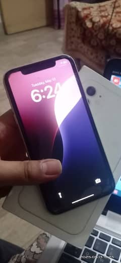 Iphone 11 witj box