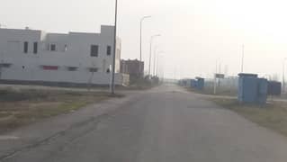 Park Facing 1 Kanal Plot In DHA Phase 8 U Block Lahore