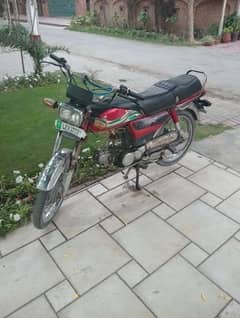 dhoom 2014 modal read color koi Kam ni honey wala