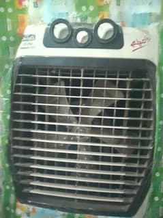 United inverter cooler with 4 cooling bottles and under warranty