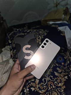 s22 non pta with box 10/10 condition