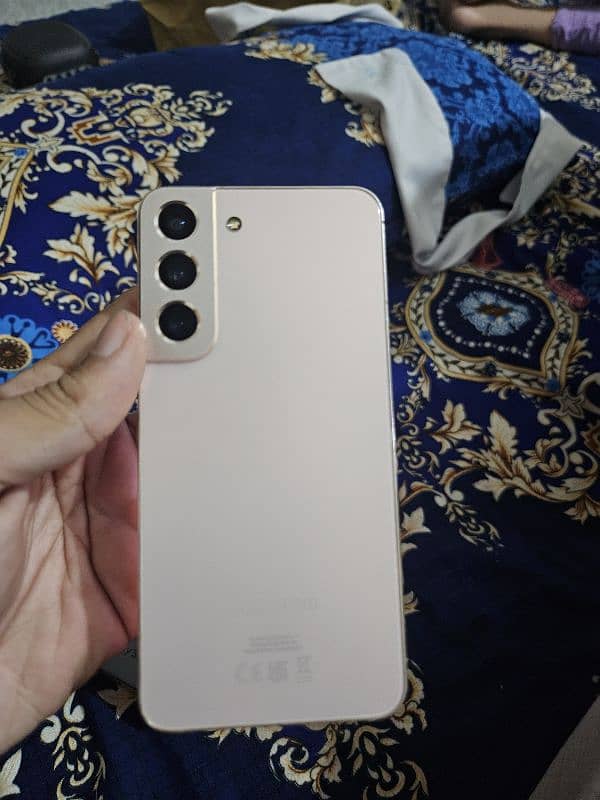 s22 non pta with box 10/10 condition 2
