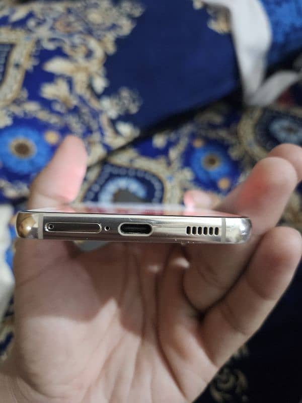 s22 non pta with box 10/10 condition 3