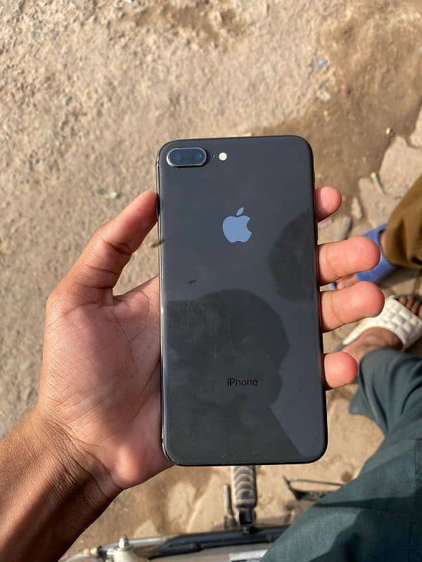 iphone 8 plus nonpta 10 by 10 condition 4