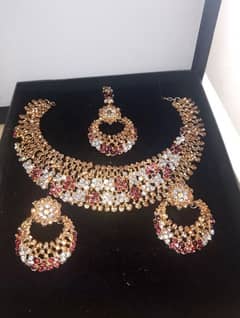 mehroon