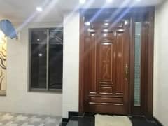 1 KANAL BRAND NEW LUXURY EXCELLENT GOOD CONDITION LOWER PORTION HOUSE FOR RENT IN OVERSEAS A BLOCK BAHRIA TOWN LAHORE
