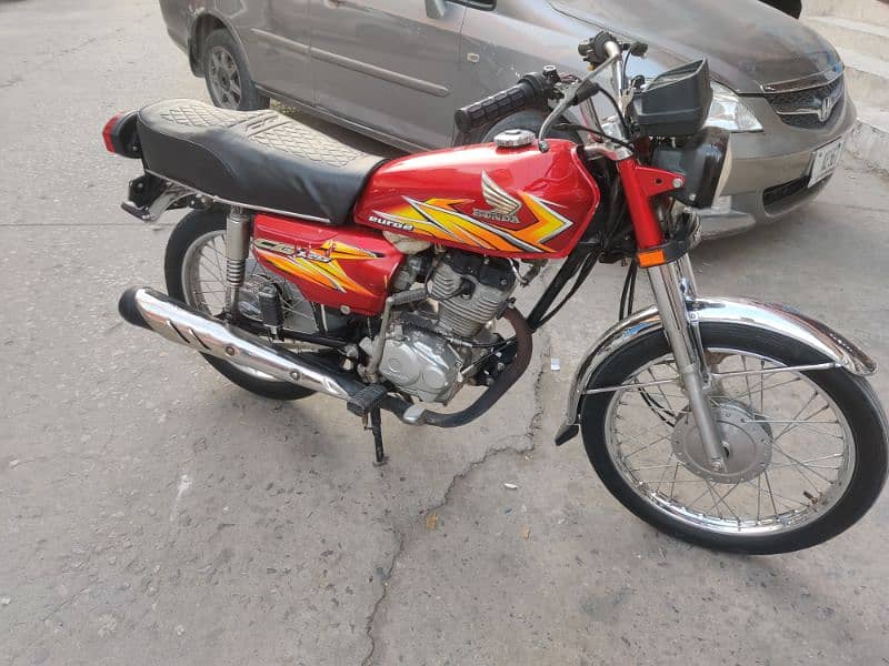 Honda CG125 (20/21 Model) Punjab Lahore Number 1