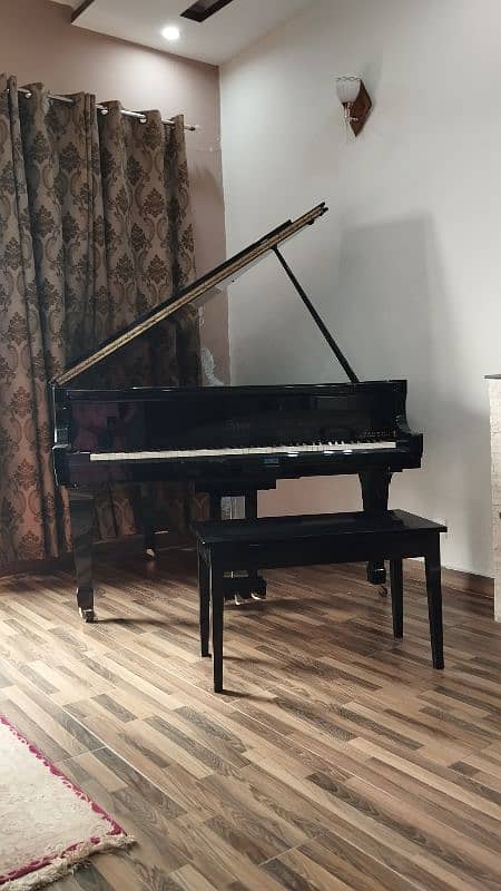 Steinway Boston Baby Grand Piano – Excellent Condition 6