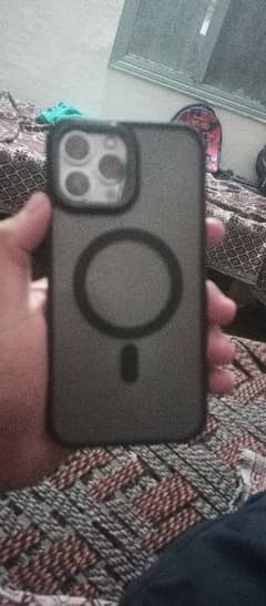 i phone 13pro mx boht saf phone ha 87 bettry helth