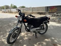 Honda 125  / 2007 Lahore Number All okie
