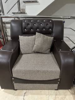 Modern sofa set like new