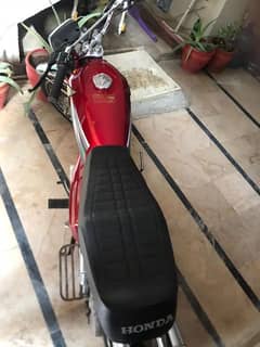 Honda bike 125cc 0328/97/25/287/urgent for sale model 2002