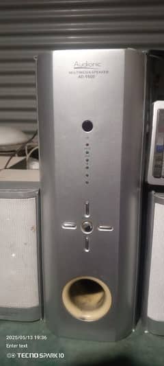 audionic 5.1 channel output woofar system