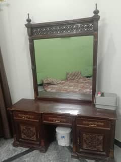 wooden dressing