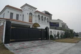 AWT 1 KANAL DUBAL HOUSE FOR RENT VERY REASONABLE PRICE