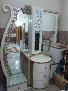 All items in good condition and made of lasani wood