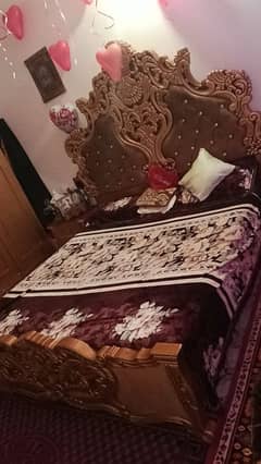 bed for sale with dressing table and almari