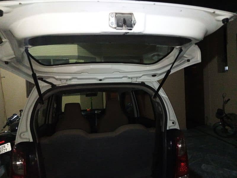 Suzuki Wagon R 2017 1