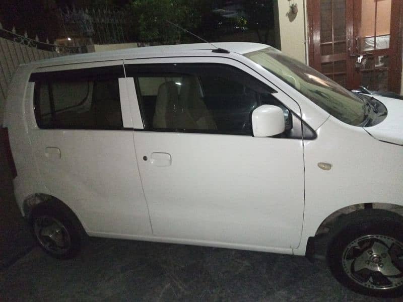 Suzuki Wagon R 2017 15