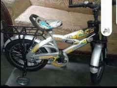 kids cycle size 16"inch age 4to8 new condition phone 0333 7105528