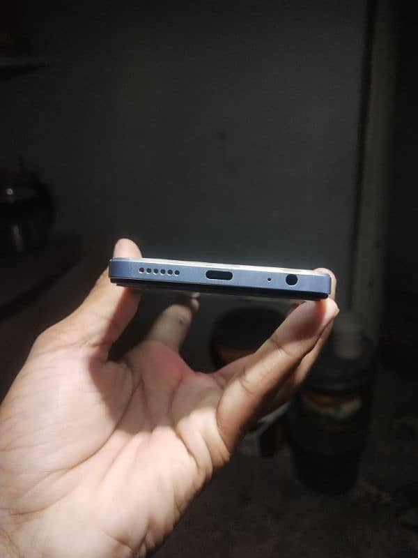 tecno spark 20c 4/128 only mobile.  condition 10/9.5 all set 2
