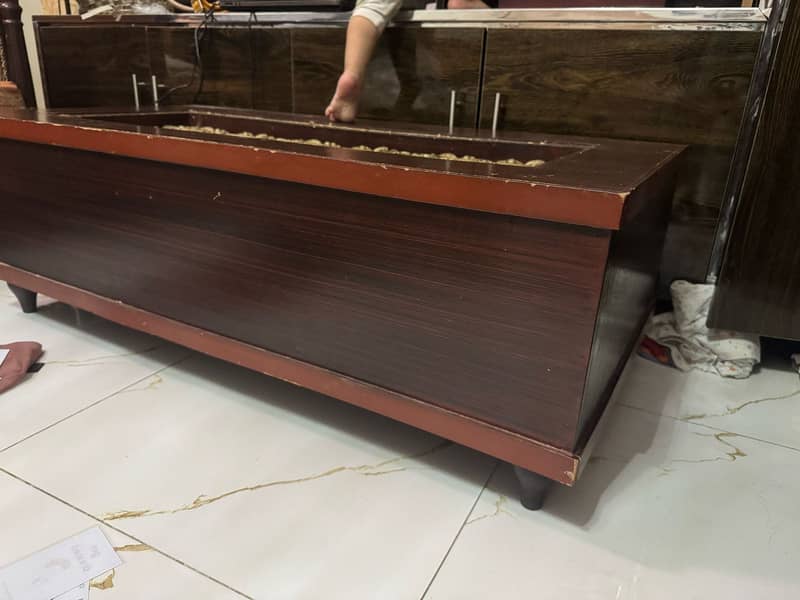 SET OF THREE CENTER TABLES 1