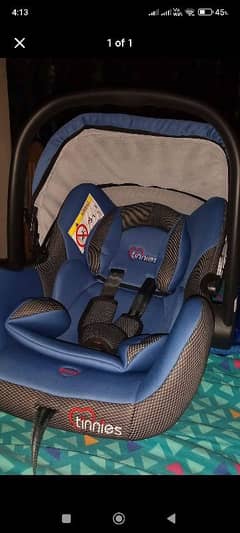Tinnies car seat for sale