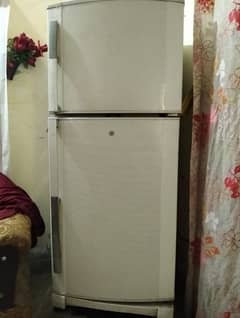 Dawlance fridge available for sale 03229283865