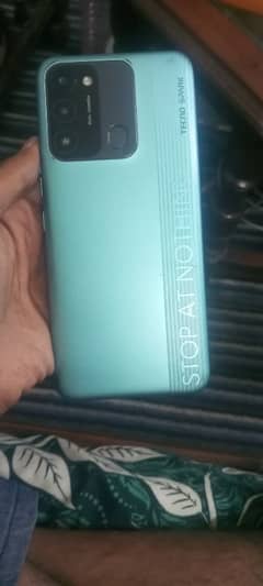 Tecno spark 8c