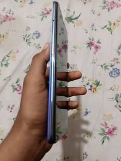 oppo f15 8/128 show 8/256 karta hay