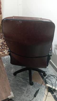 Comfortable, Almost New Office Chair
