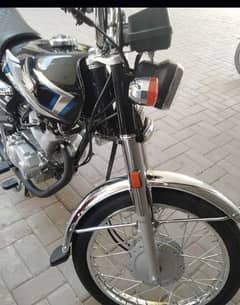 honda 125 like new all original bike 100 persnol