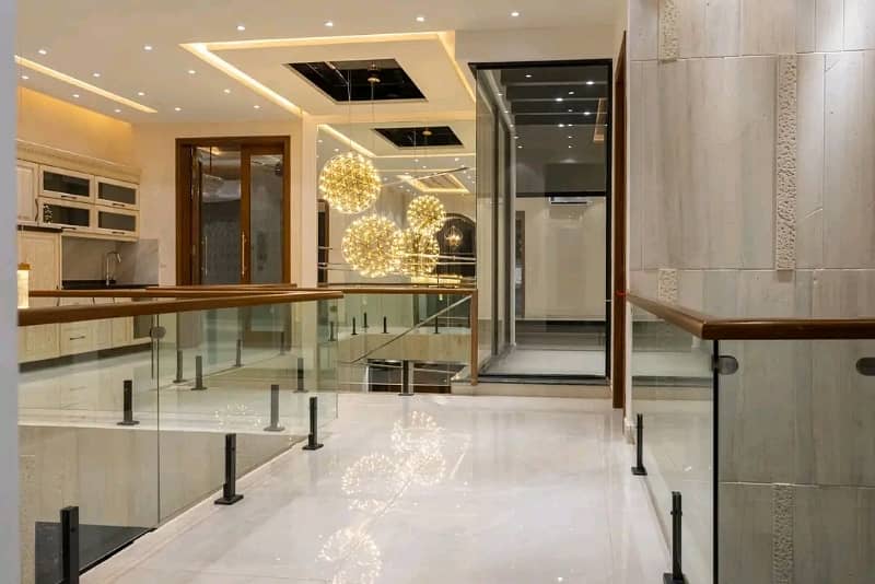 DHA PHASE 7 BLOCK Y 1 KANAL FULL HOUSE FOR RENT. 6