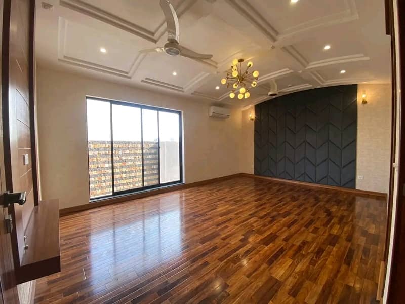 DHA PHASE 7 BLOCK Y 1 KANAL FULL HOUSE FOR RENT. 20